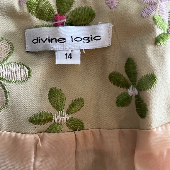 Divine Logic size 14 embroidered Jacket - Picture 8 of 9